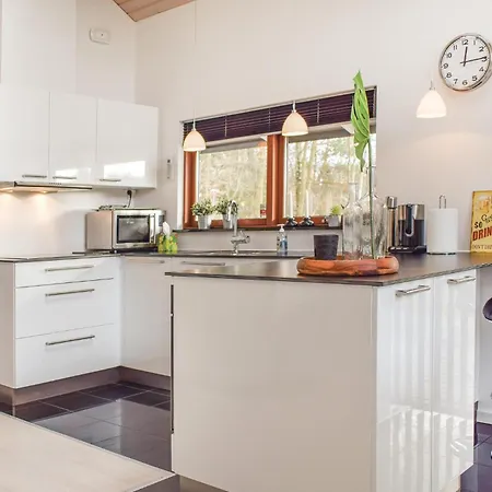 Cozy In With Kitchen 度假居 *